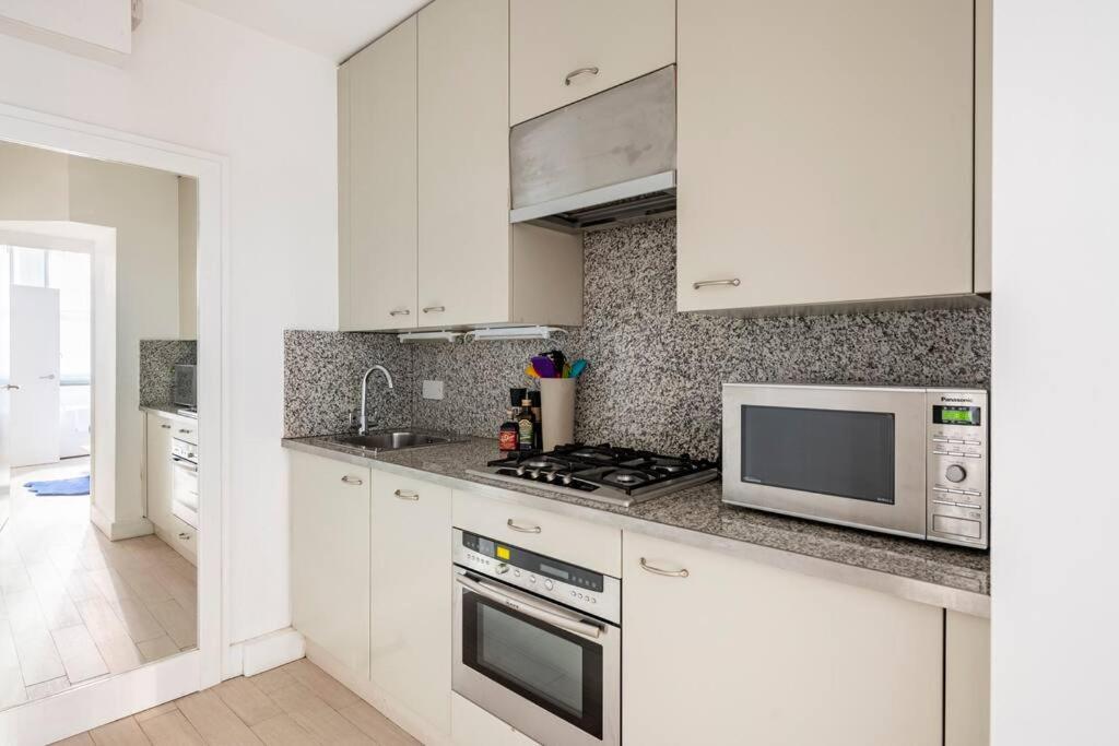 Chelsea Posh Apartment لندن المظهر الخارجي الصورة